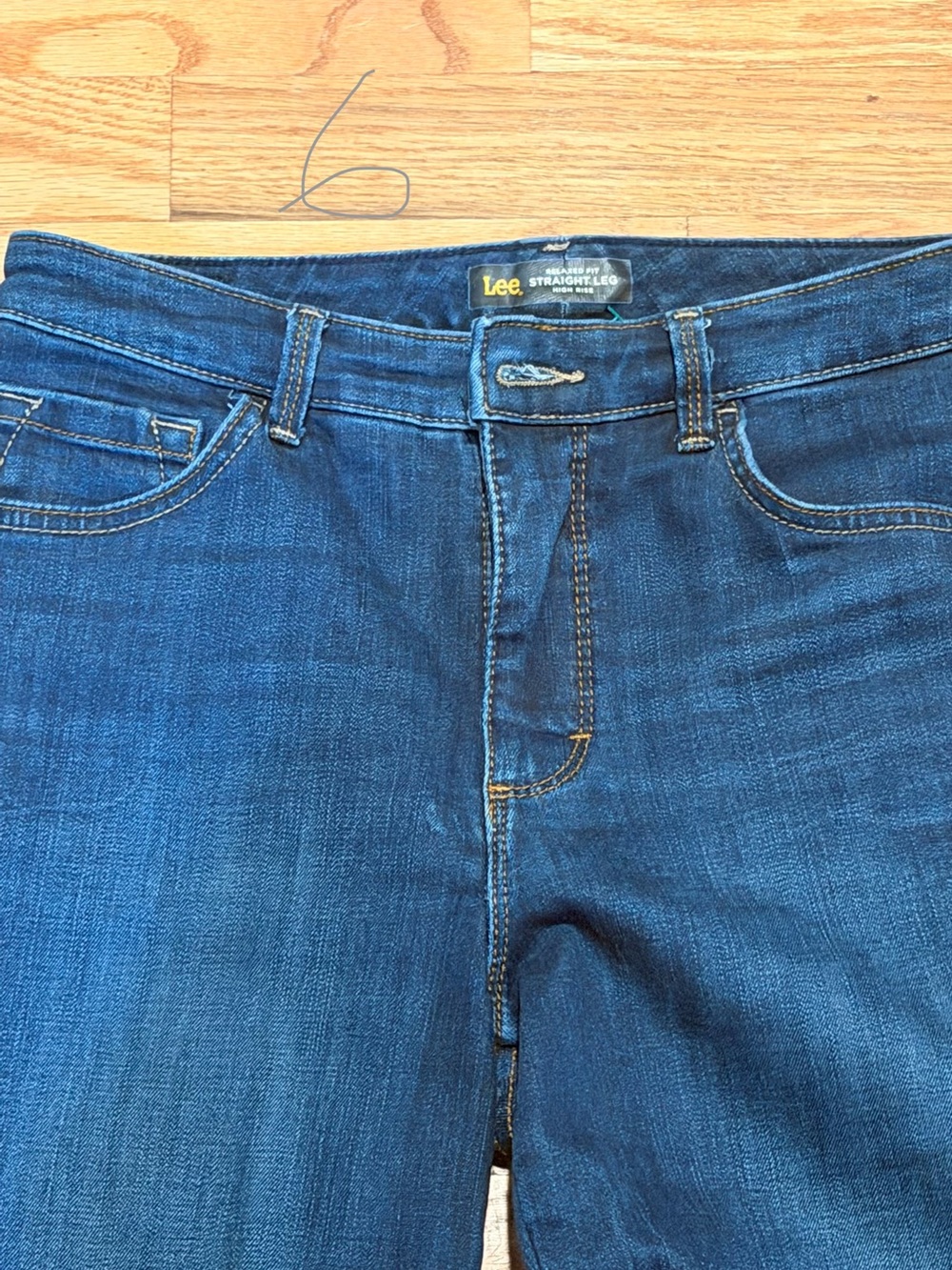 Used Lee Men's Indigo Straight Leg Jeans